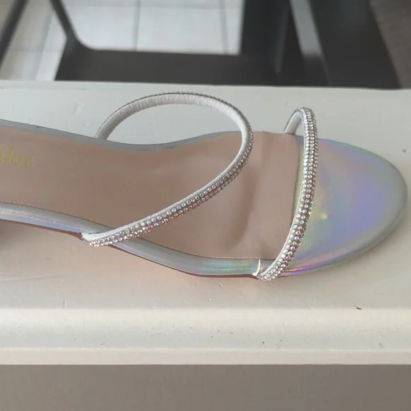 Shoe - Picture 6 of 12